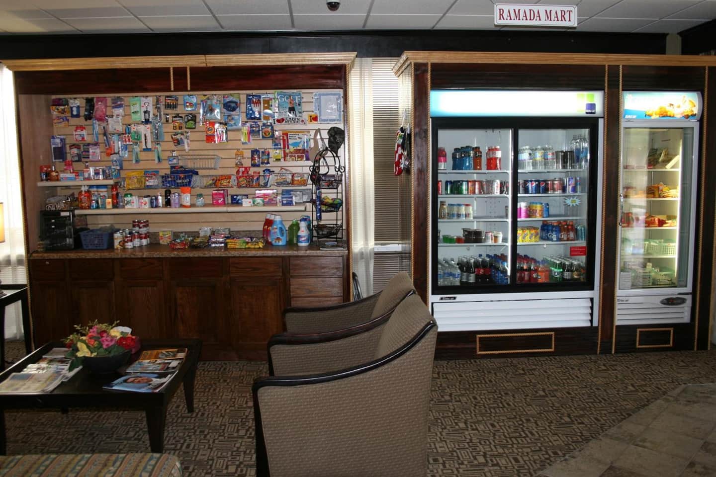 Discovery Inn & Suites