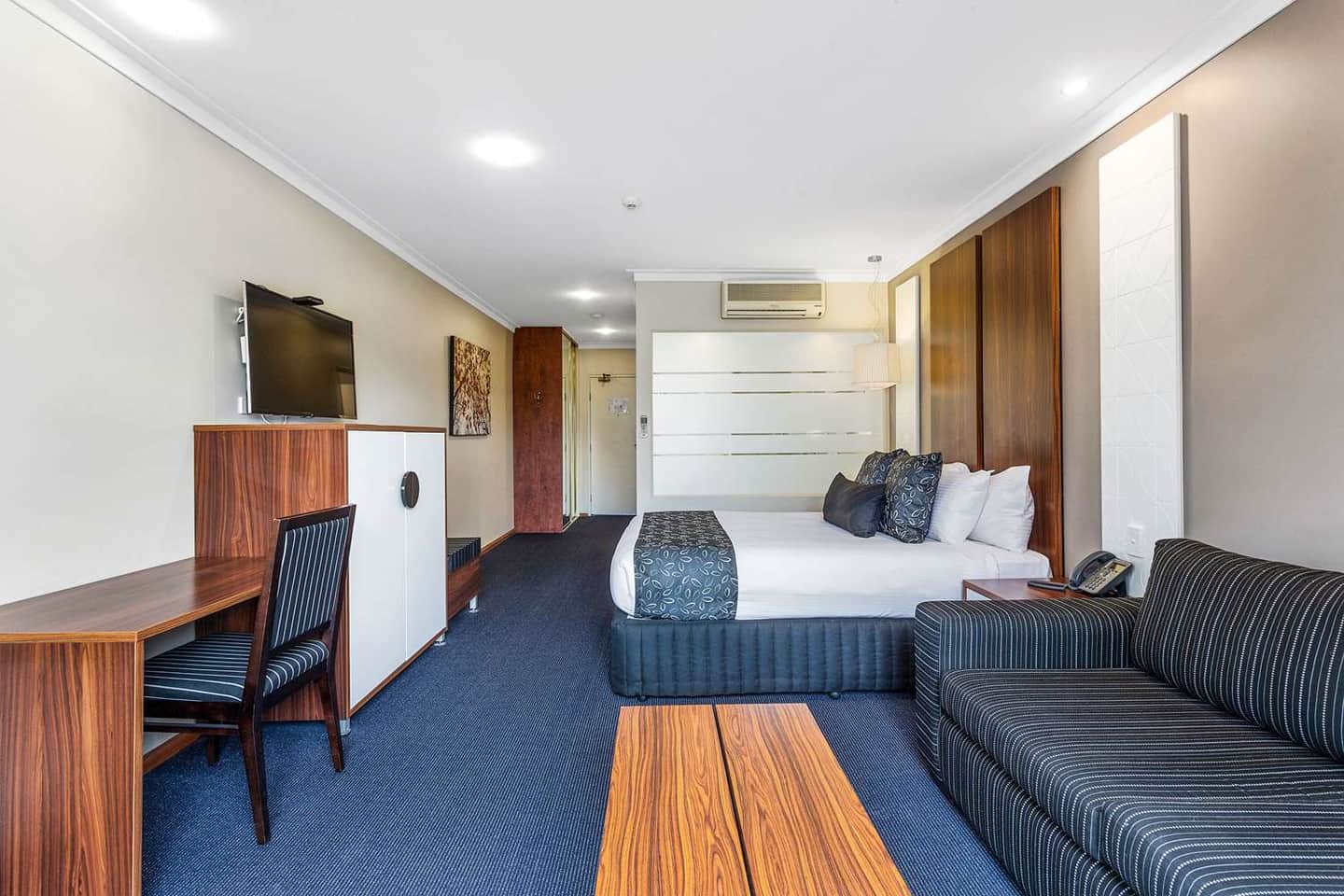 Quality Hotel Taylors Lakes