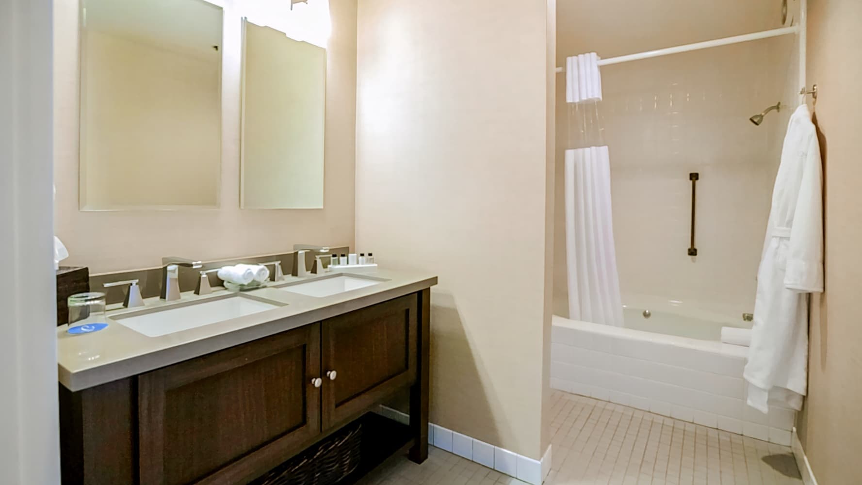 Cupertino Hotel