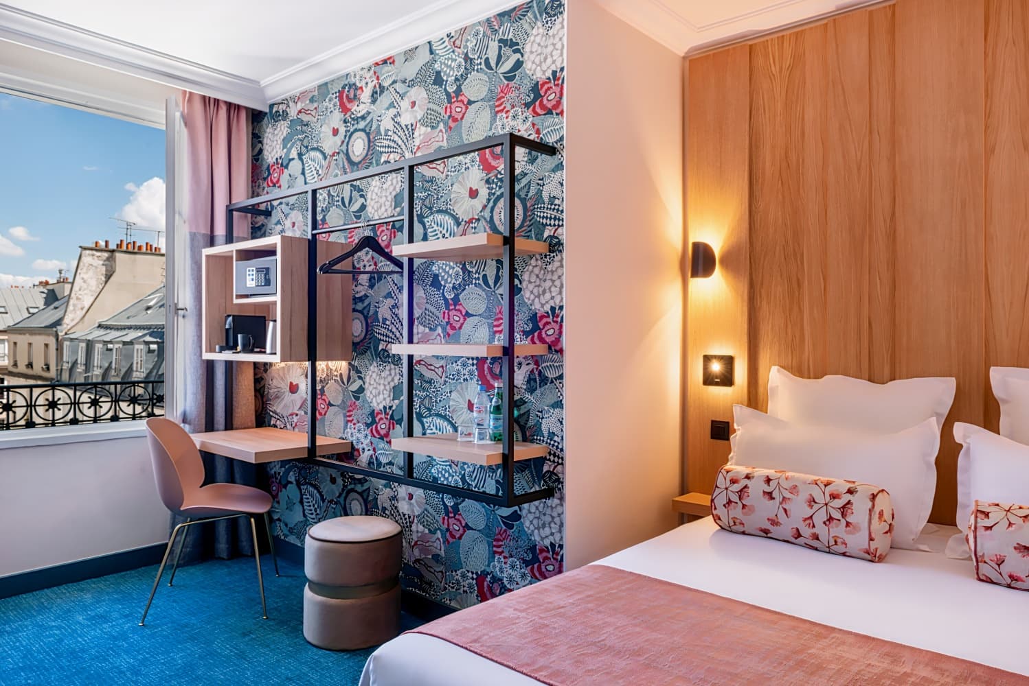 Leonardo Boutique Paris Opera