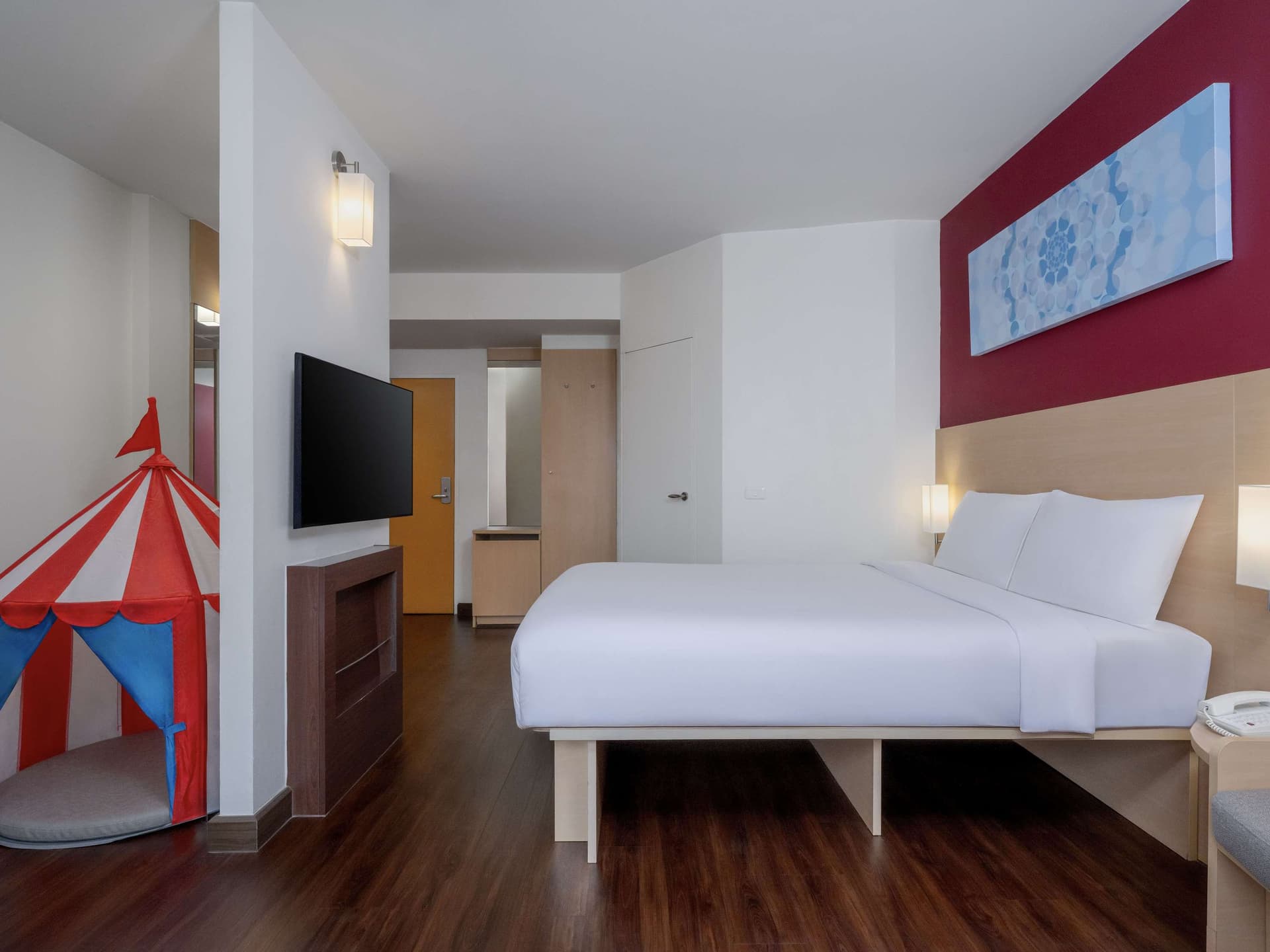 ibis Bangkok Riverside