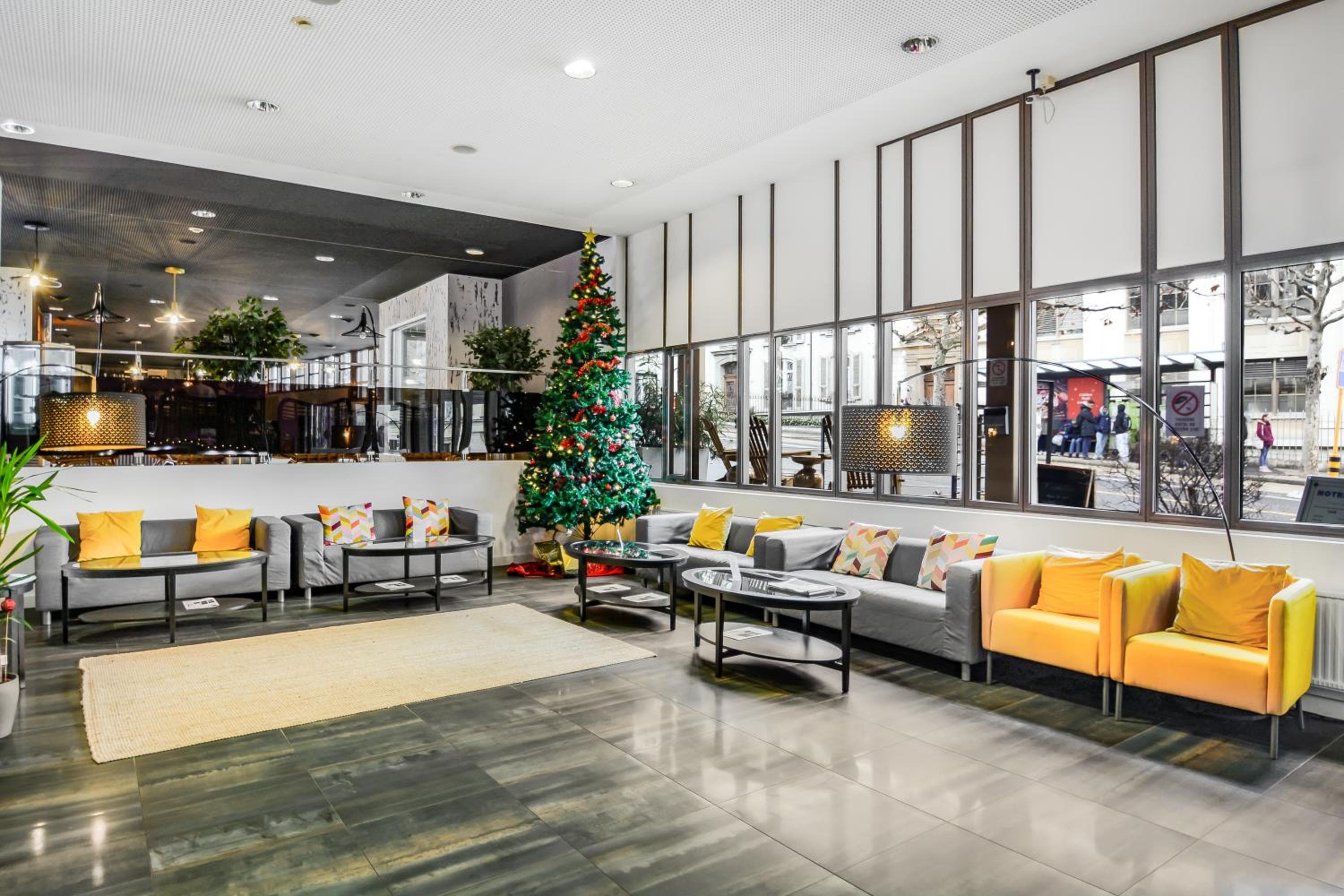 Neuchatel City Hotel