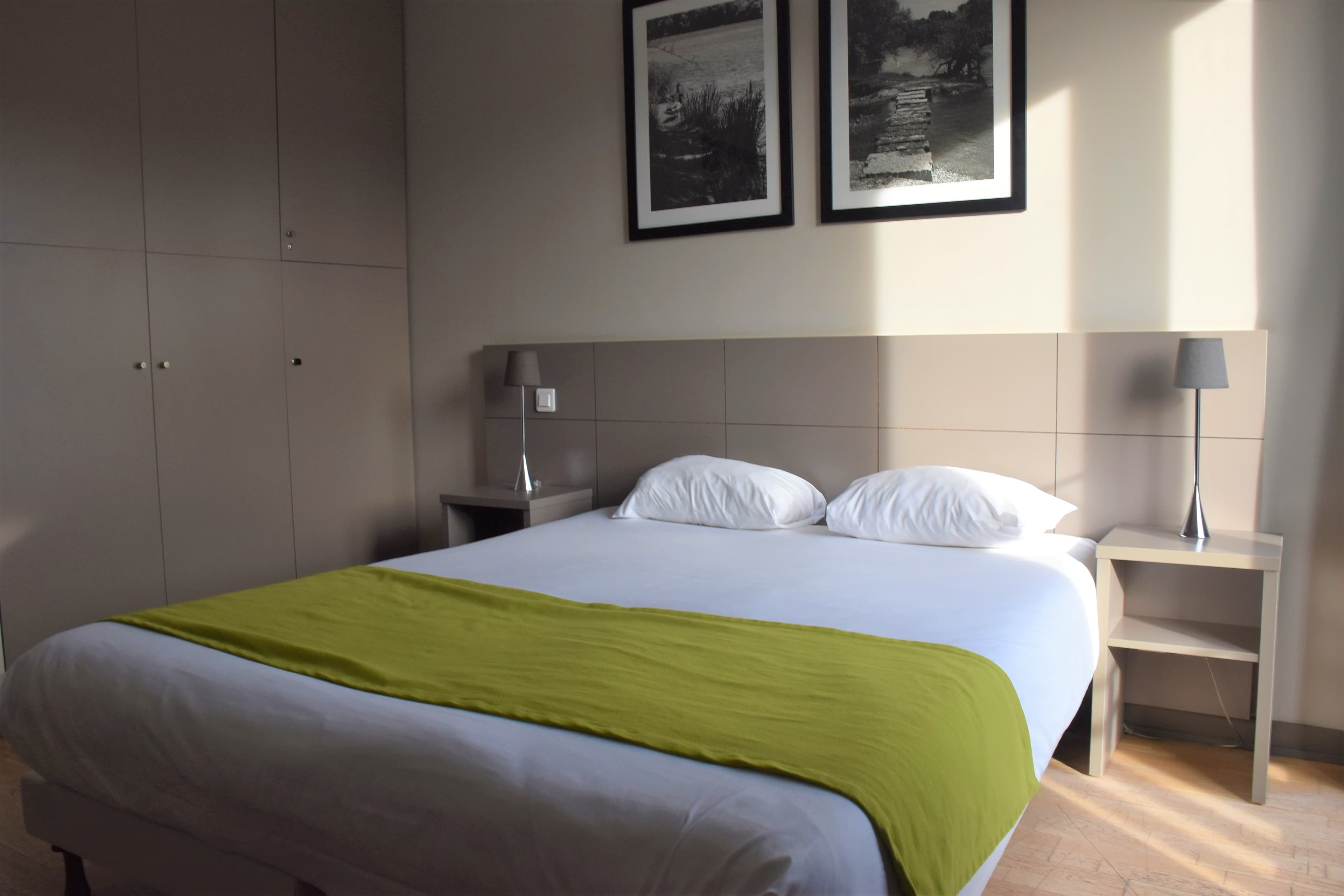 Adonis Lyon Dock Ouest