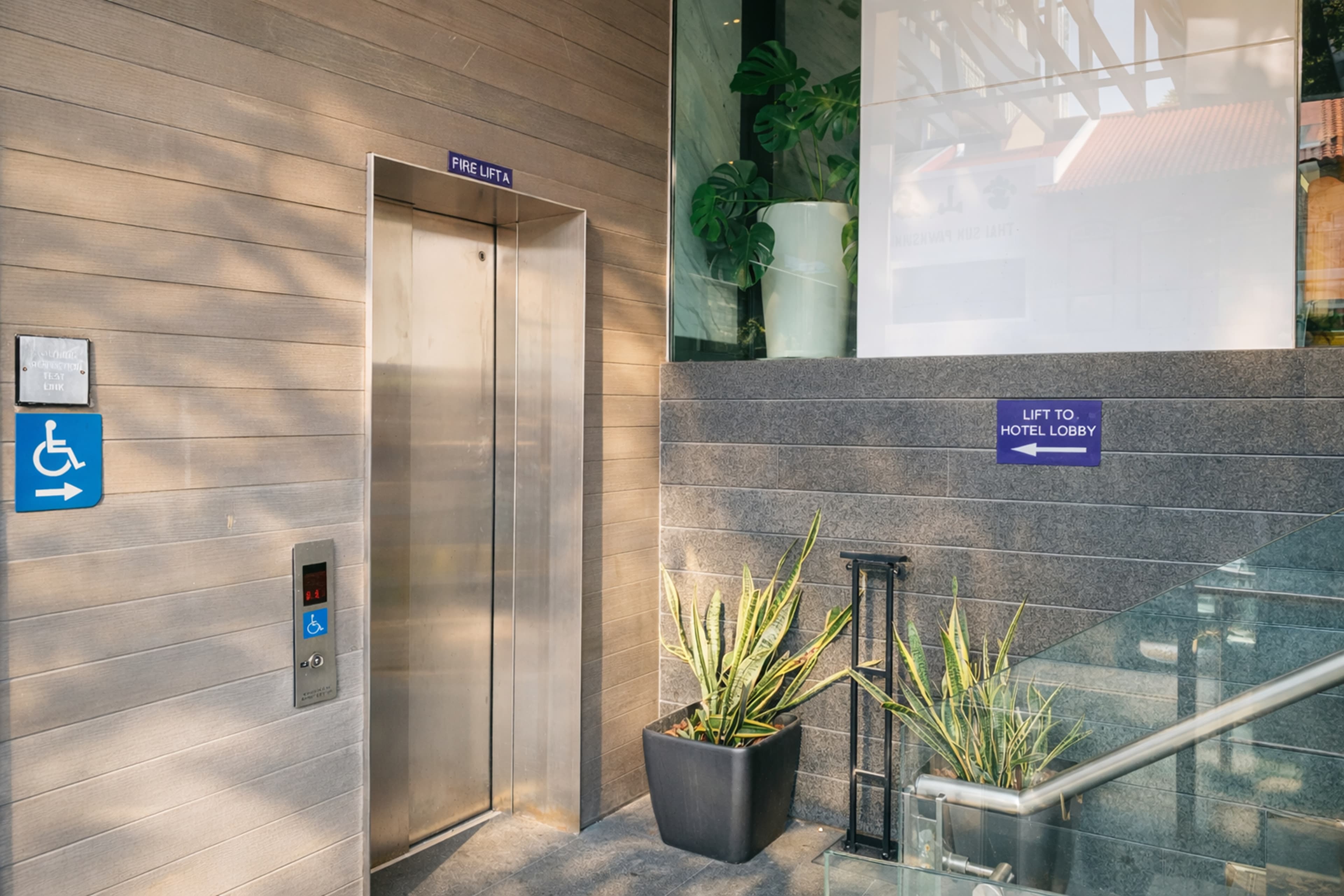 Amrise Hotel Kitchener