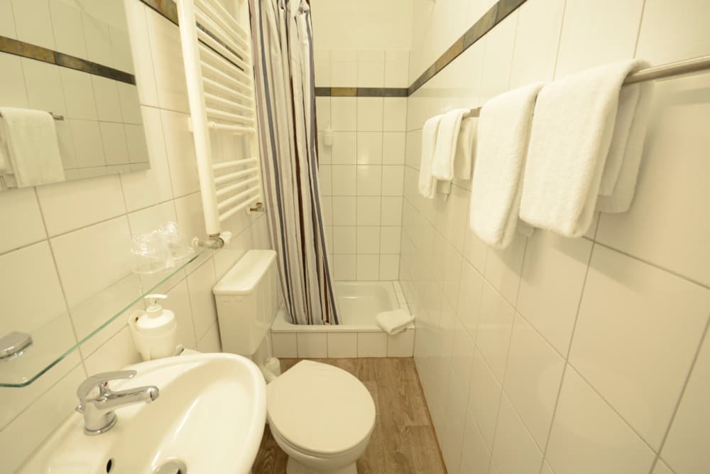 ALPHA Hotel Garni