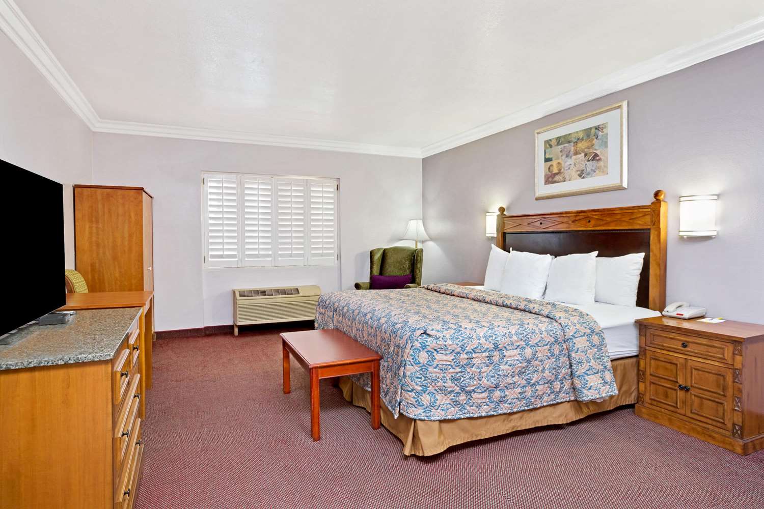 Days Inn by Wyndham West Covina