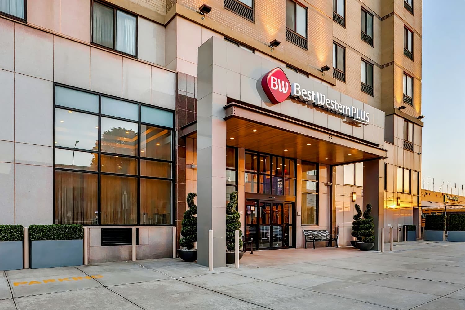 Best Western Plus Plaza Hotel