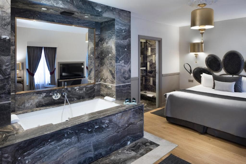 Hôtel Lumen Paris Louvre
