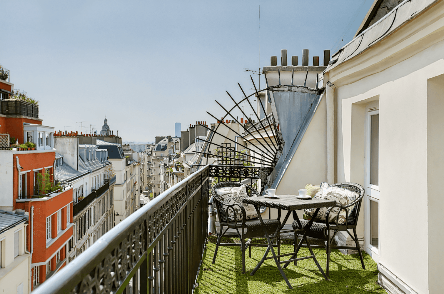 R. Kipling Hotel by Happyculture