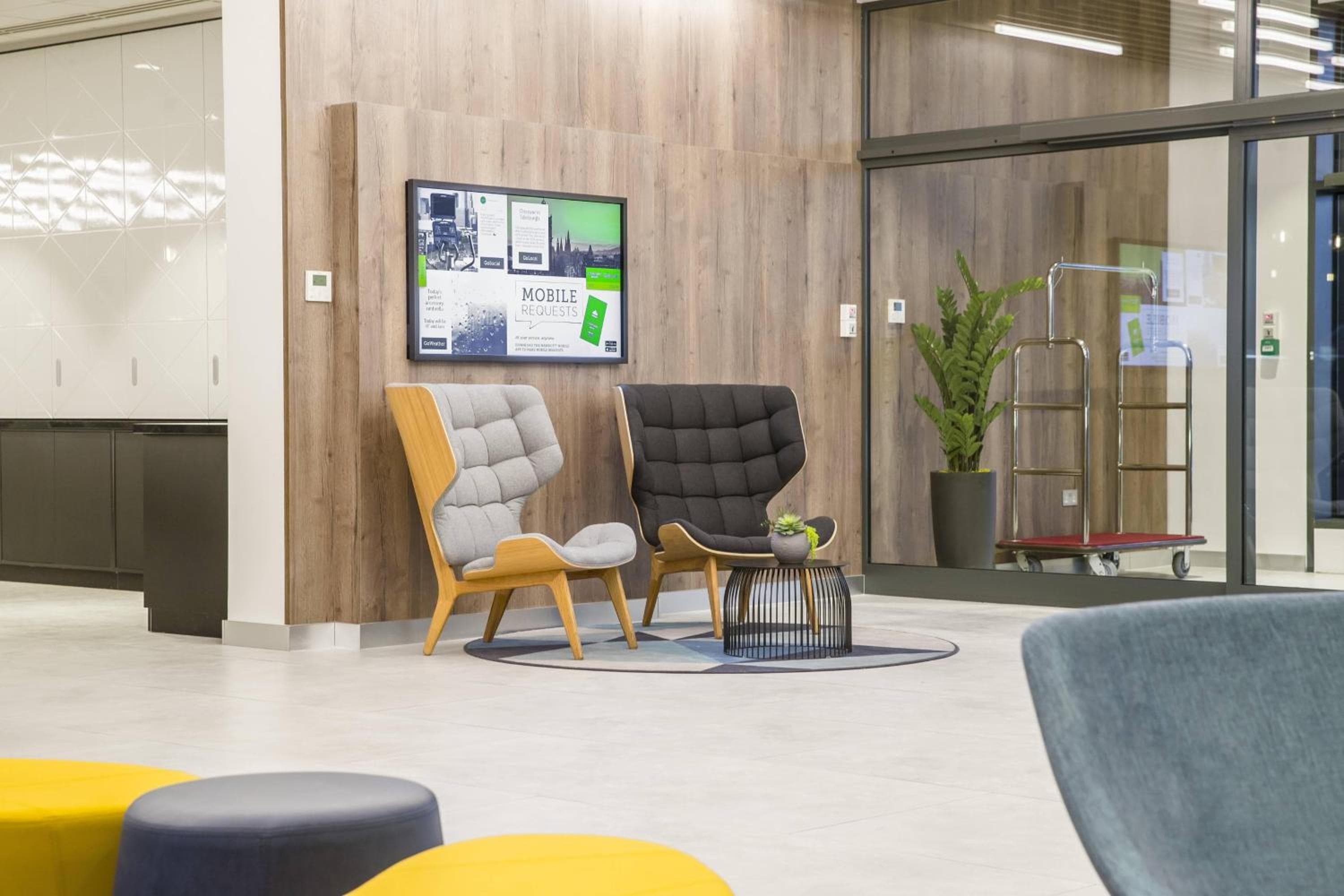 Courtyard by Marriott Edinburgh West