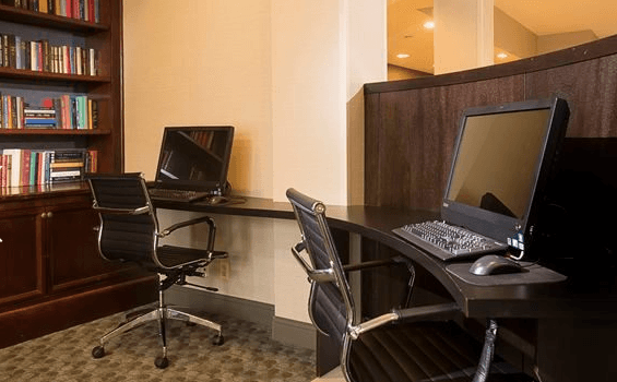 DoubleTree by Hilton Hotel Detroit - Novi