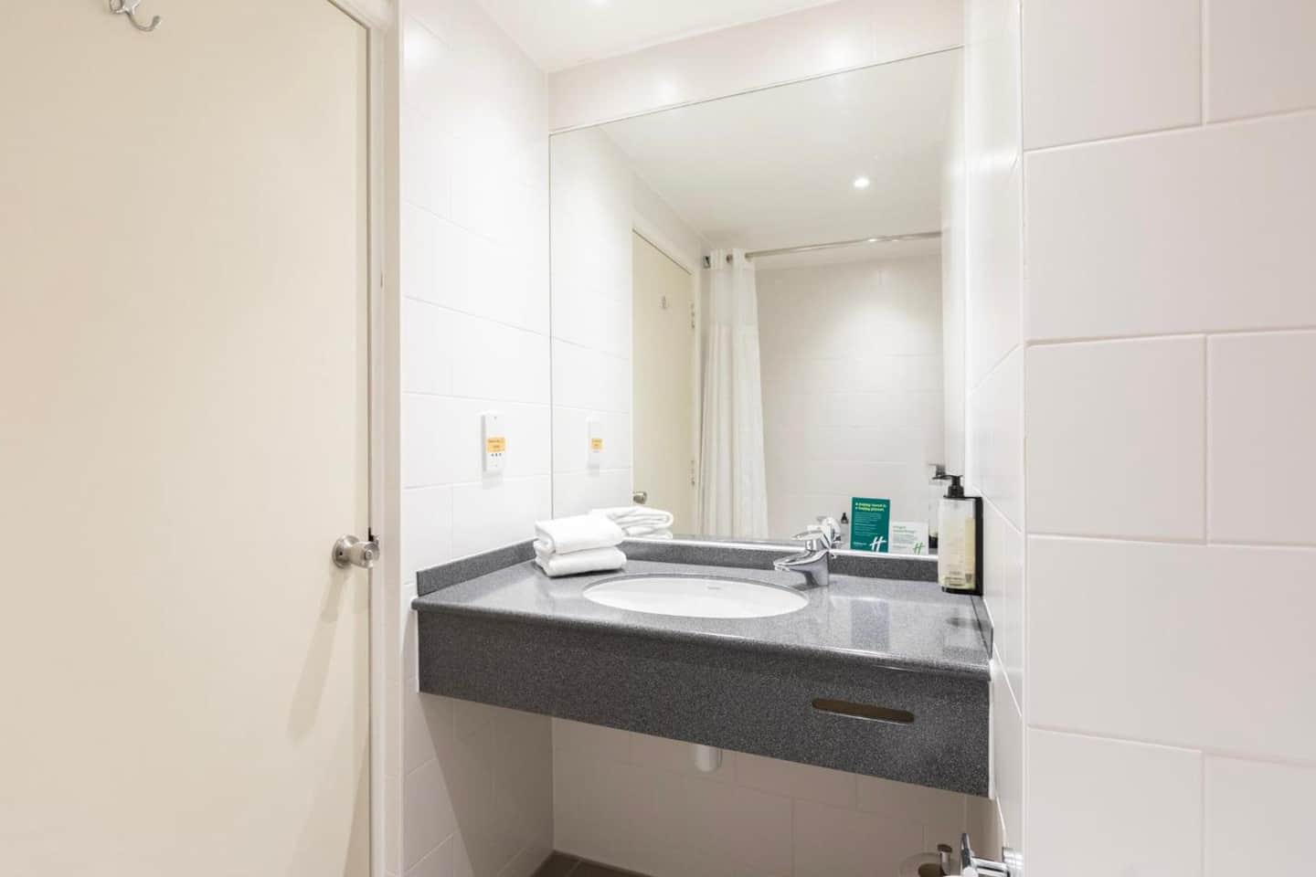 Holiday Inn LONDON - SUTTON, an IHG Hotel
