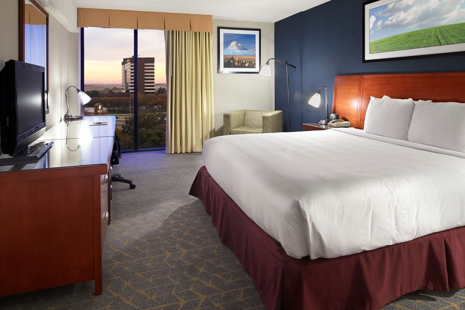 DoubleTree by Hilton Hotel Dallas - DFW Airport North