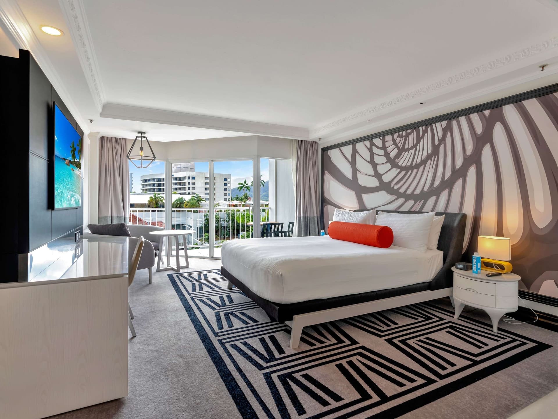Pullman Cairns International