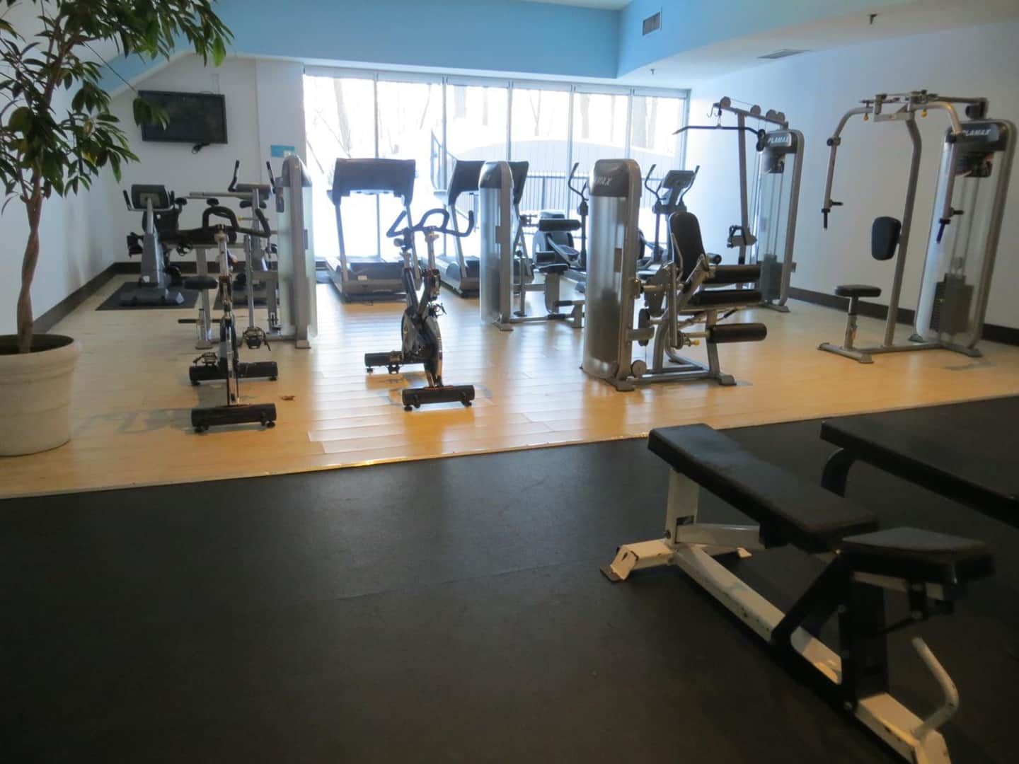 Toronto Don Valley Hotel & Suites