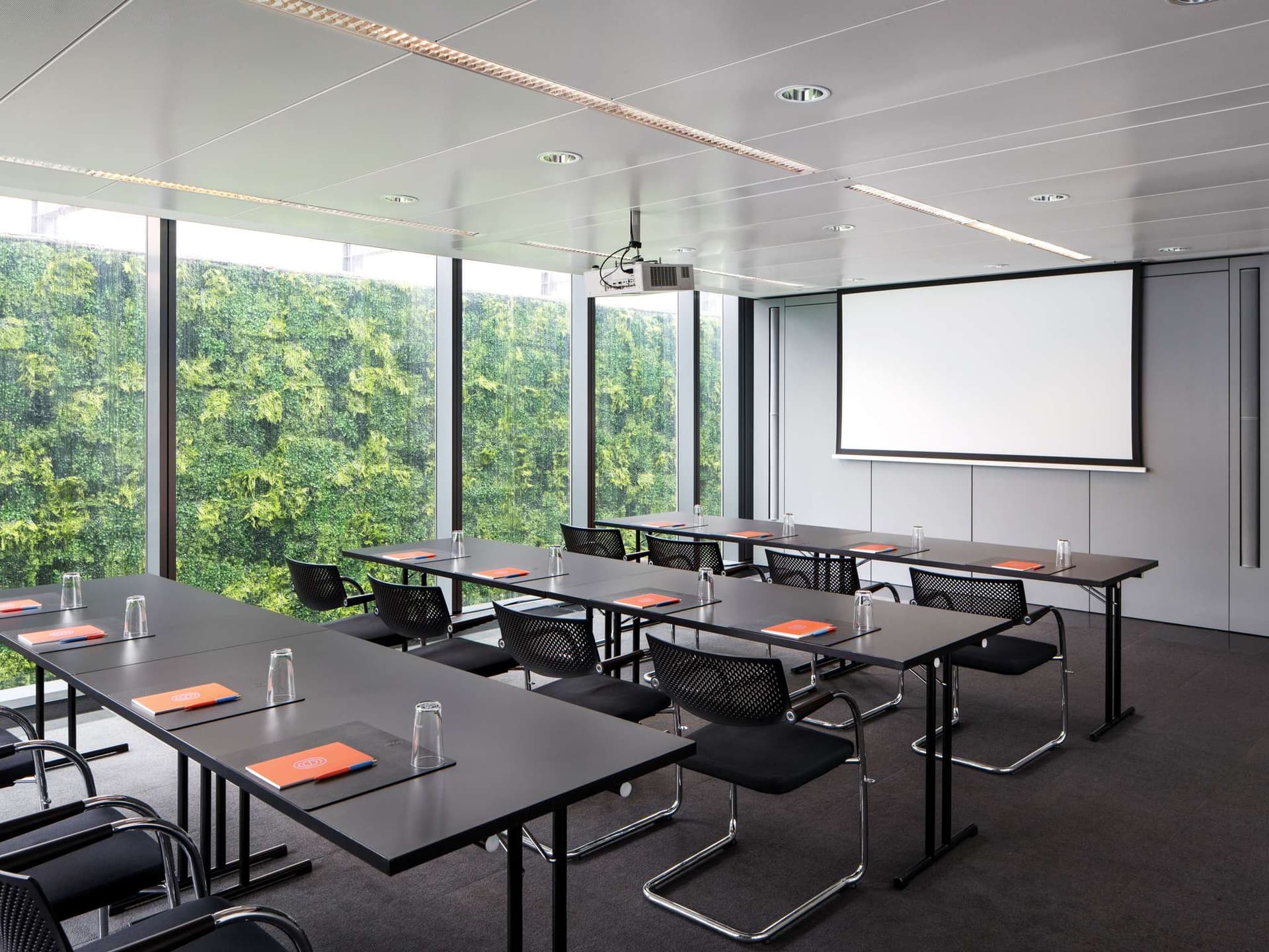 SO/ Vienna