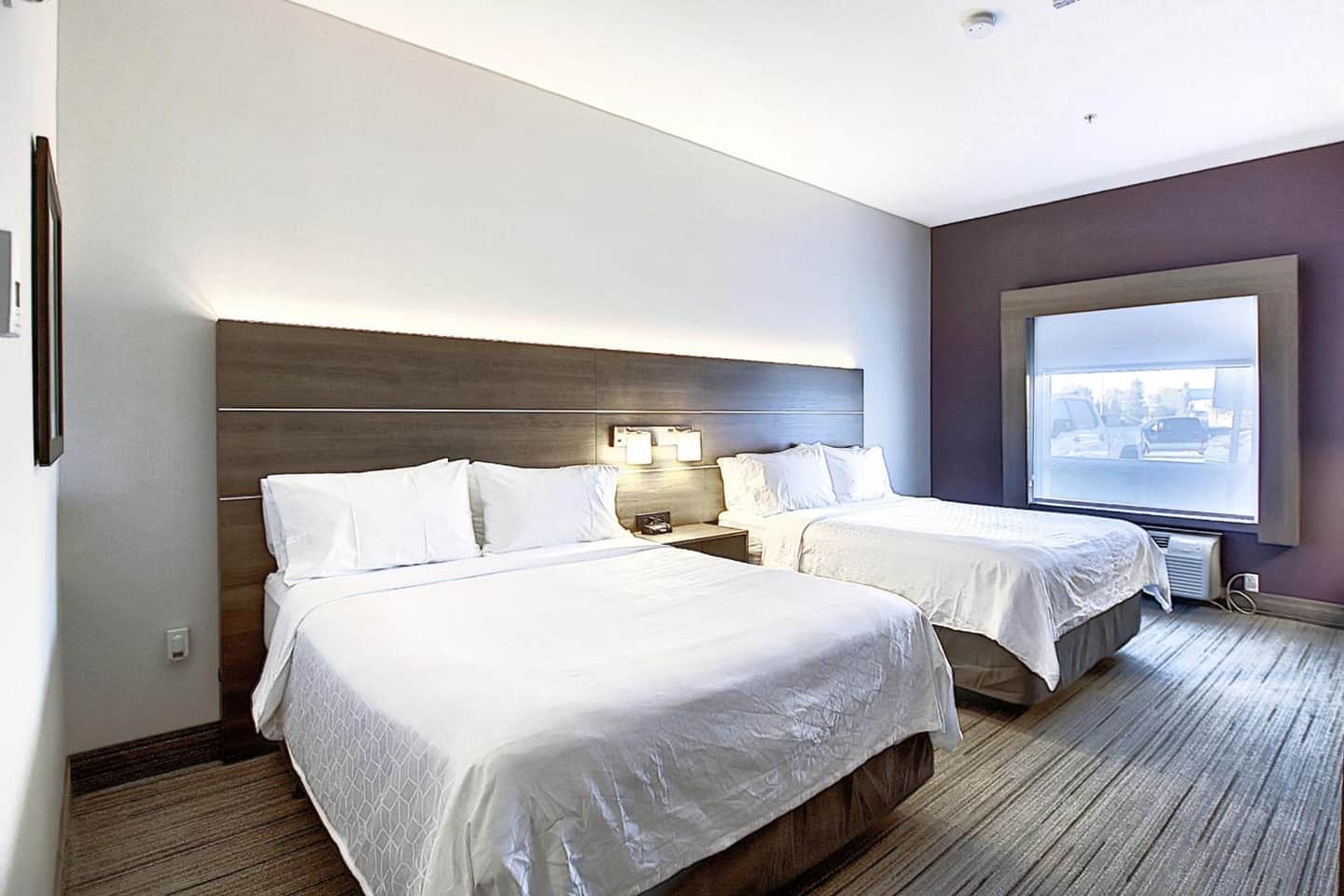 Holiday Inn Express & Suites Airport Calgary