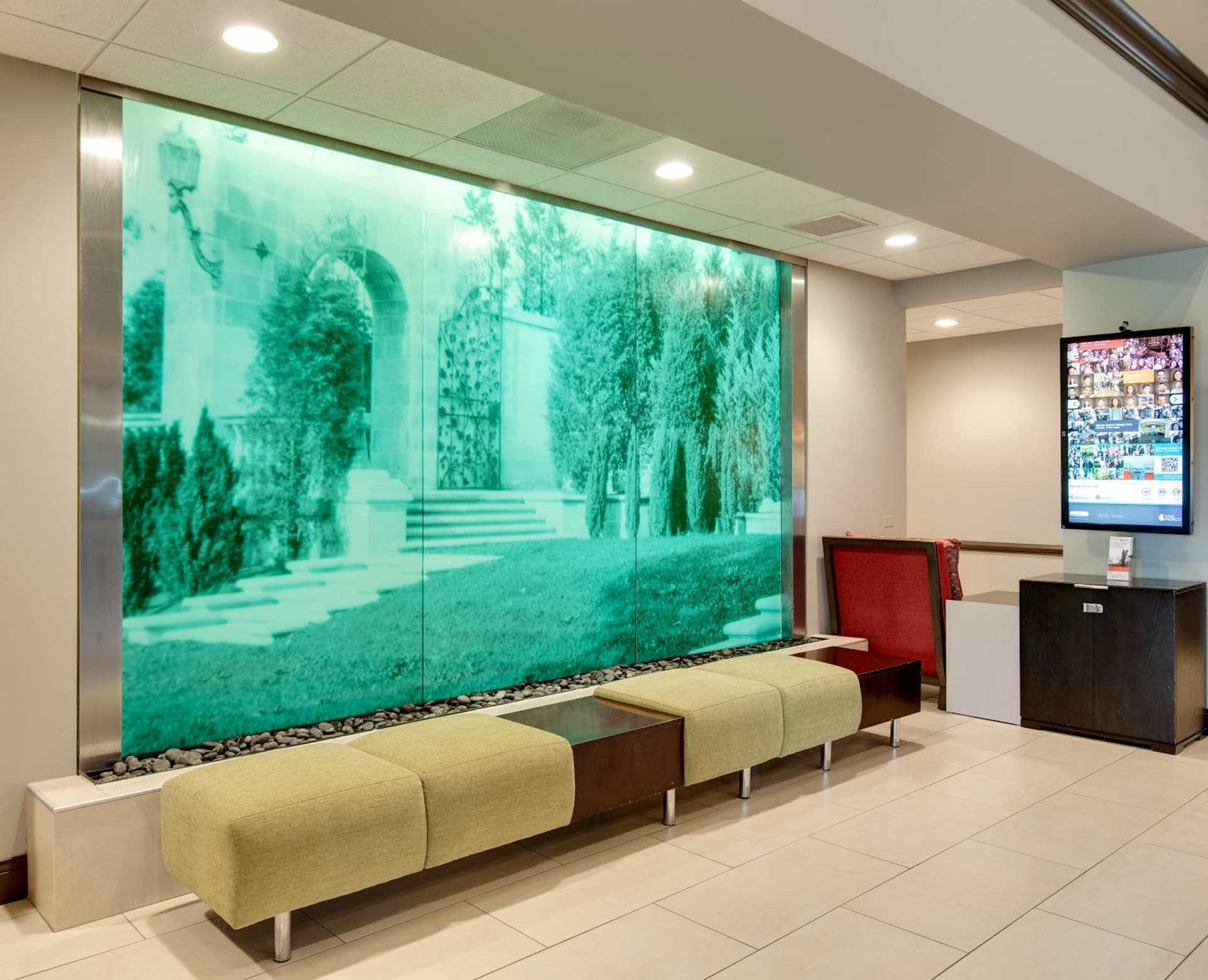 Hotel Indigo Chicago - Vernon Hills, an IHG Hotel