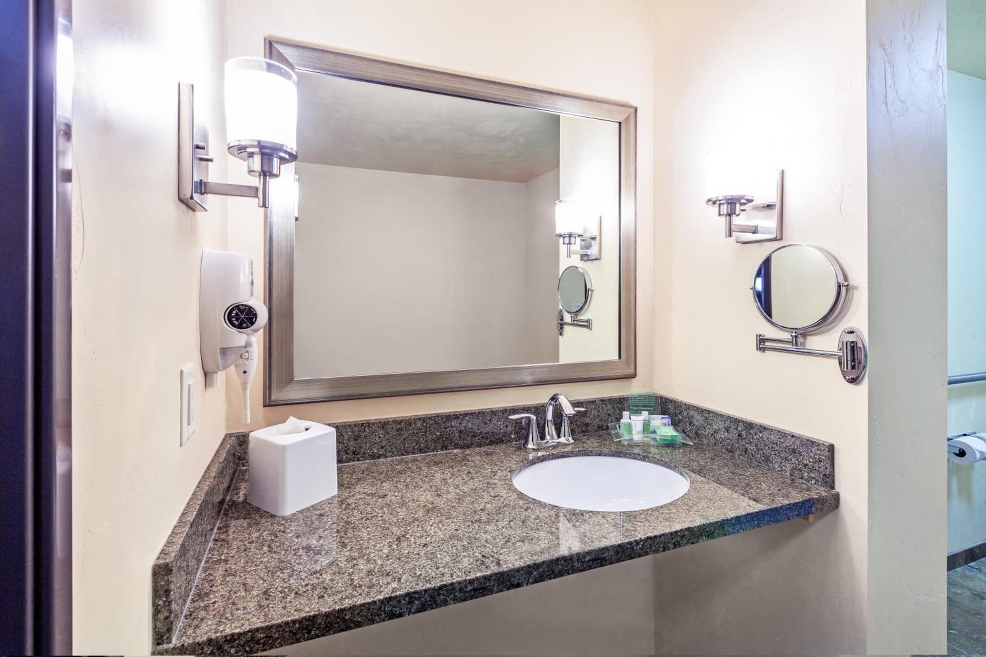 Holiday Inn & Suites Durango Downtown, an IHG Hotel