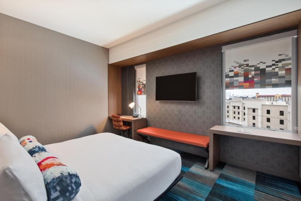 Aloft Seattle Sea-Tac Airport