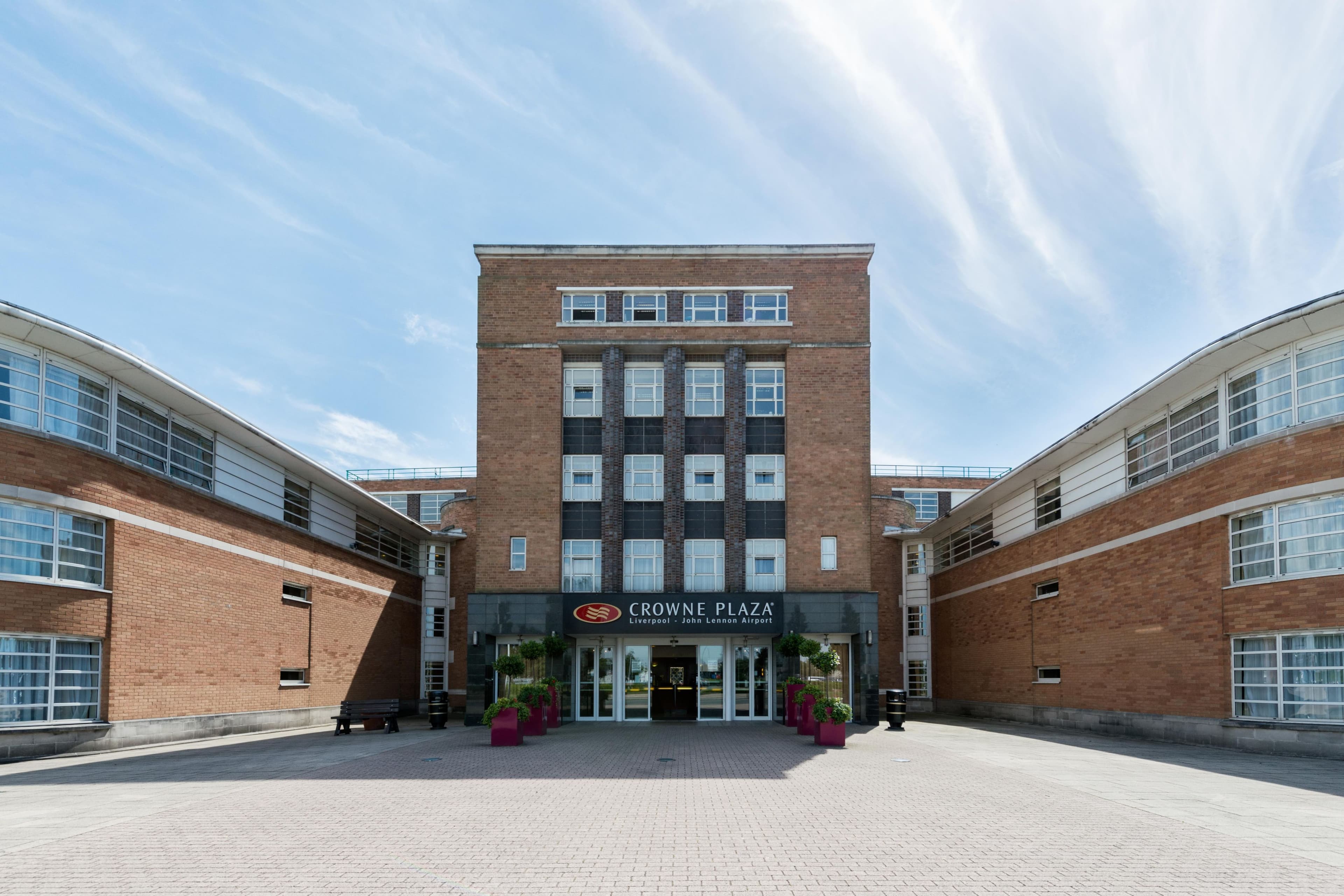 Crowne Plaza Liverpool - John Lennon Airport, an IHG Hotel