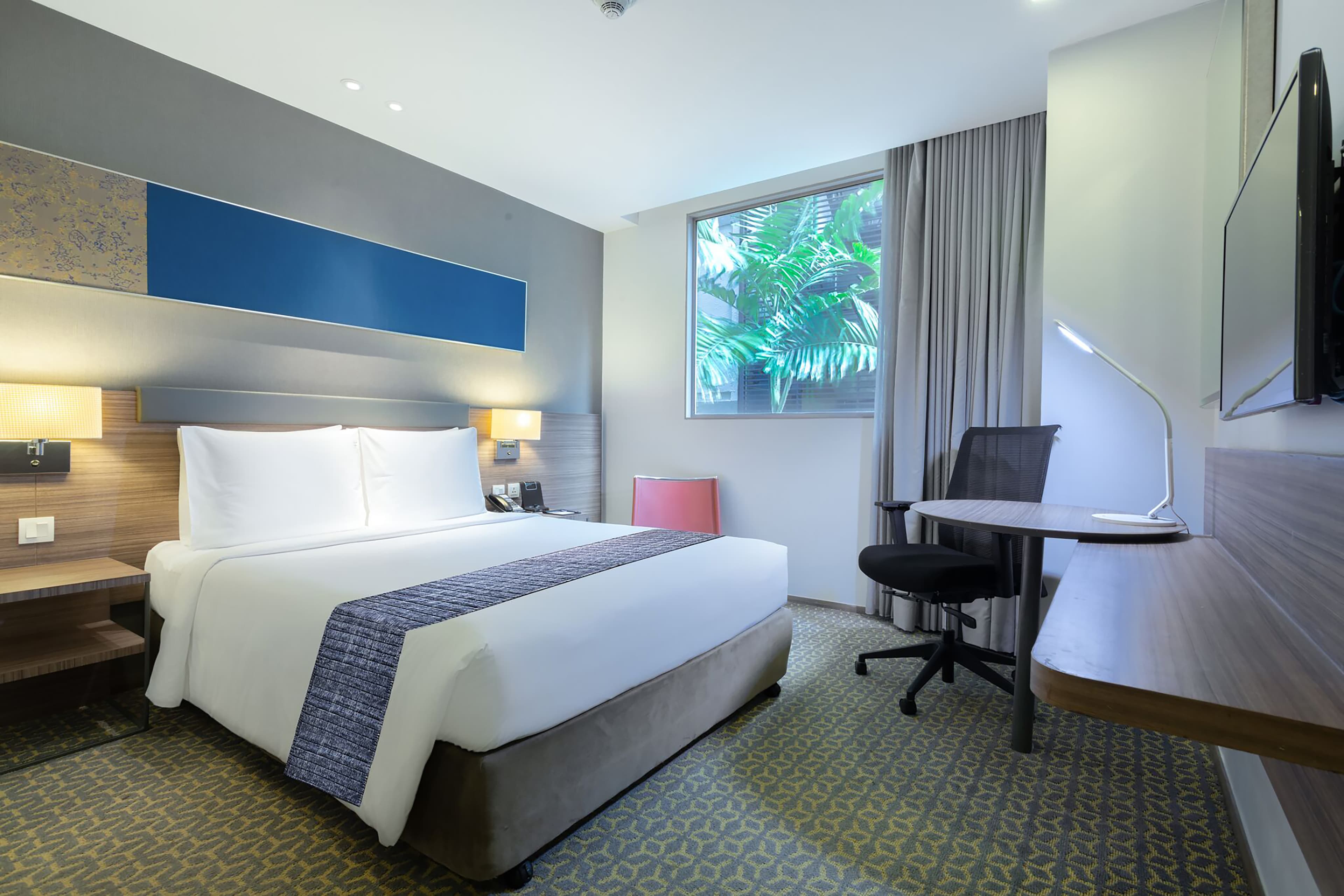 Holiday Inn Express Bangkok Sathorn
