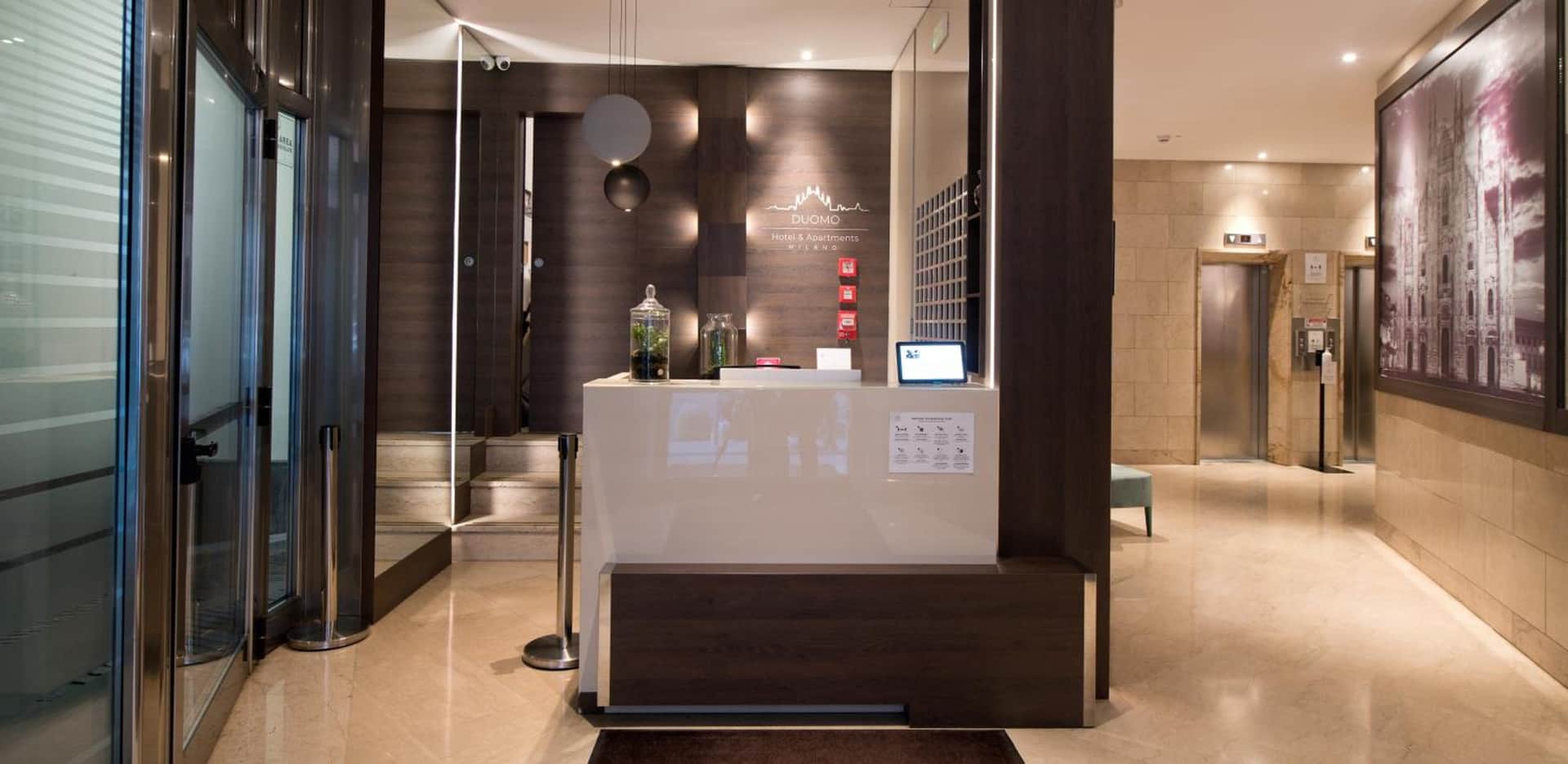 Duomo Hotel & Apartments