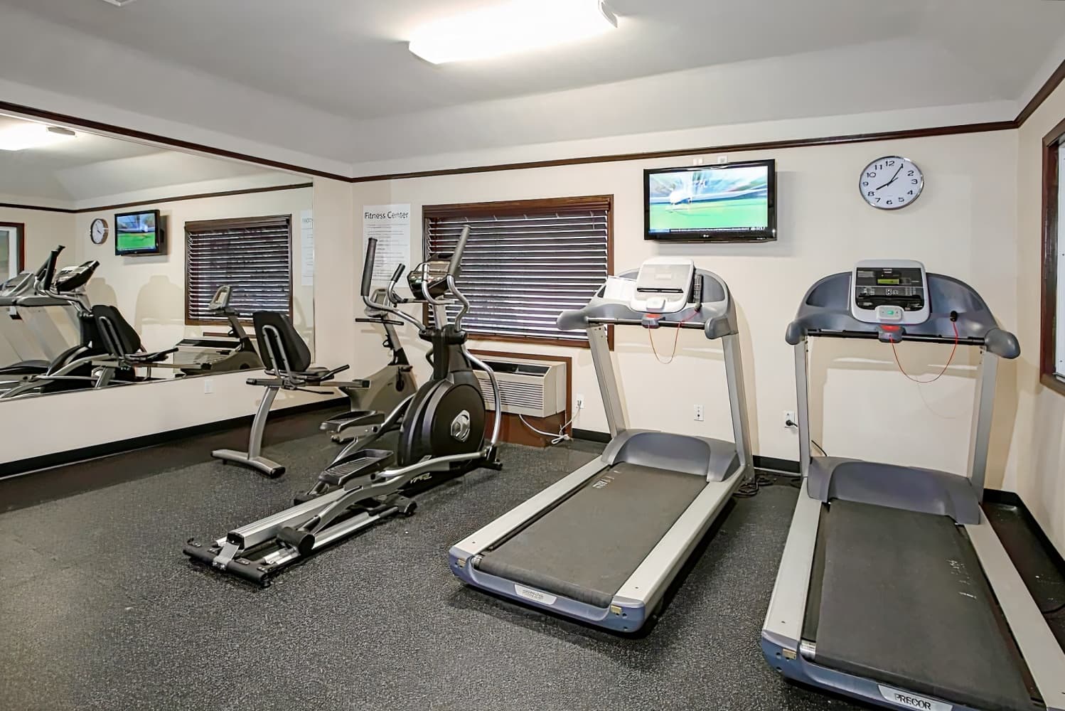 Holiday Inn Express Hotel & Suites Vernon, an IHG Hotel
