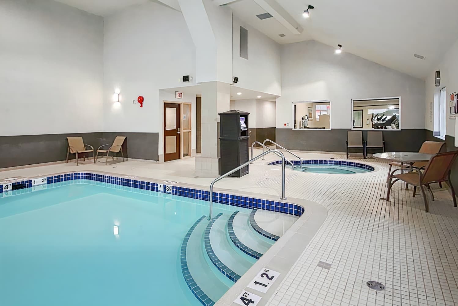 Holiday Inn Express Hotel & Suites Vernon, an IHG Hotel