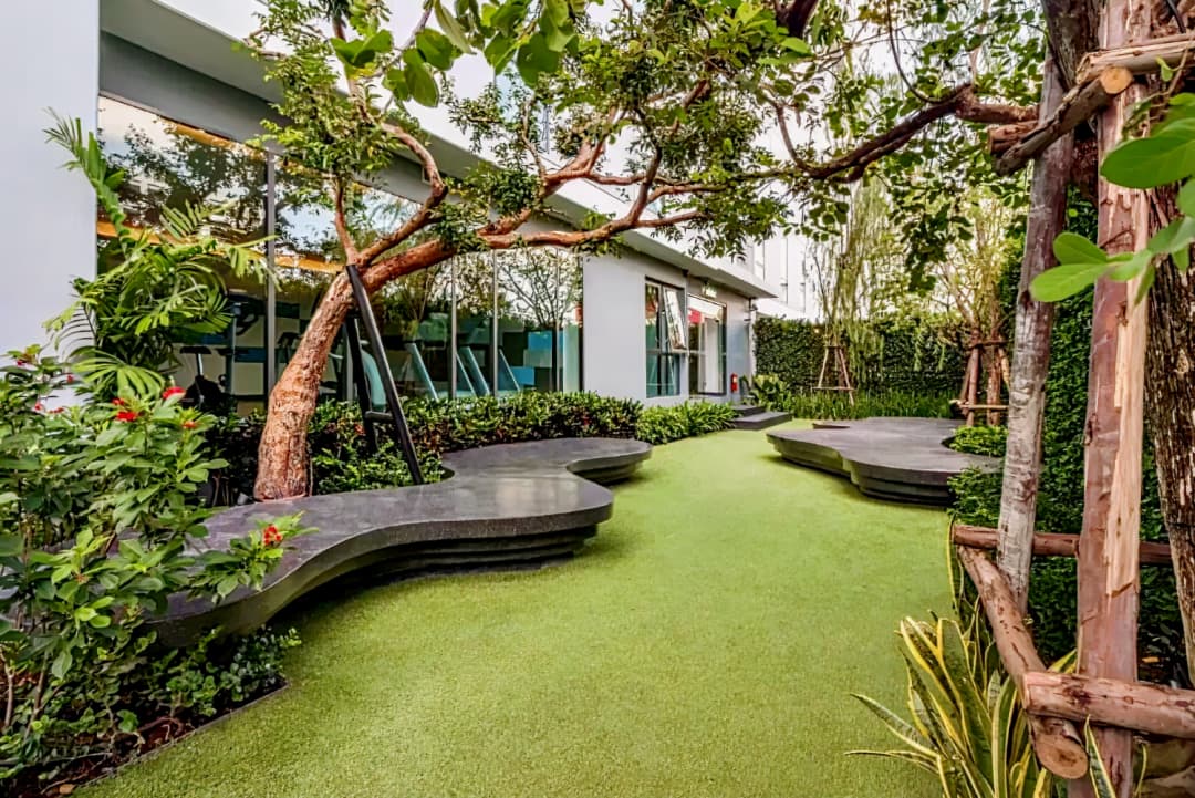 Holiday Inn Express Bangkok Soi Soonvijai, an IHG Hotel