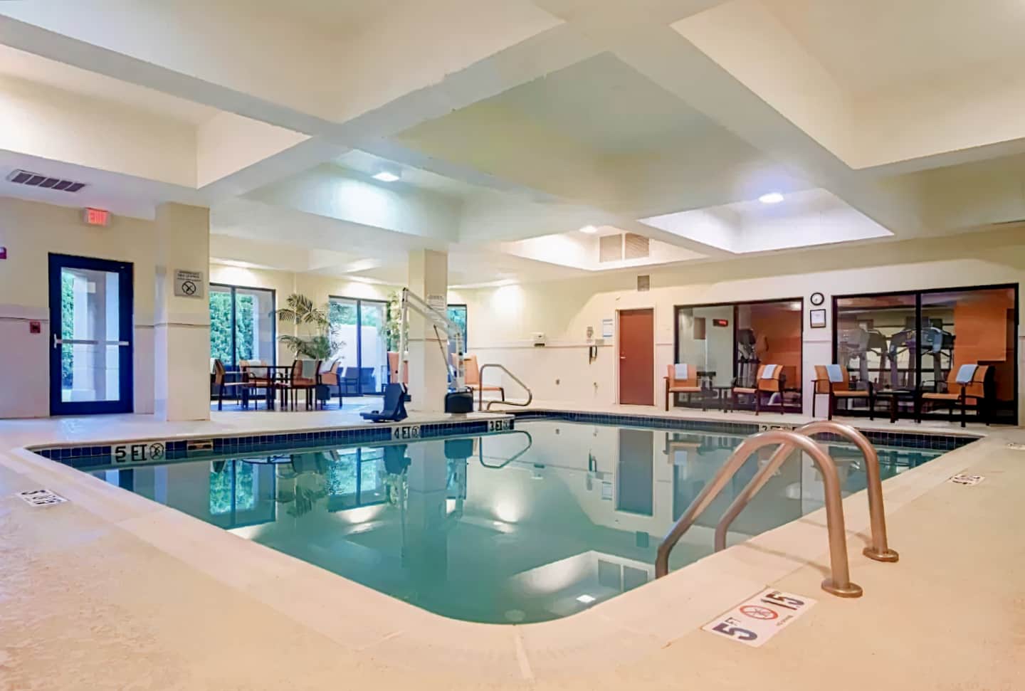 Courtyard Newark Granville