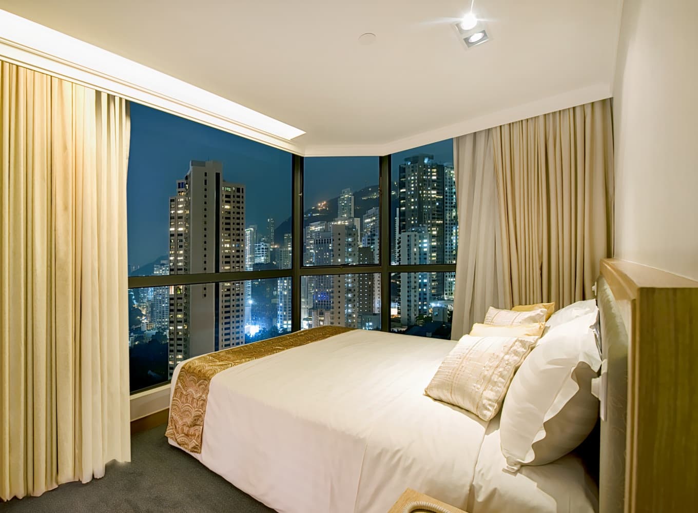 Bishop Lei International House