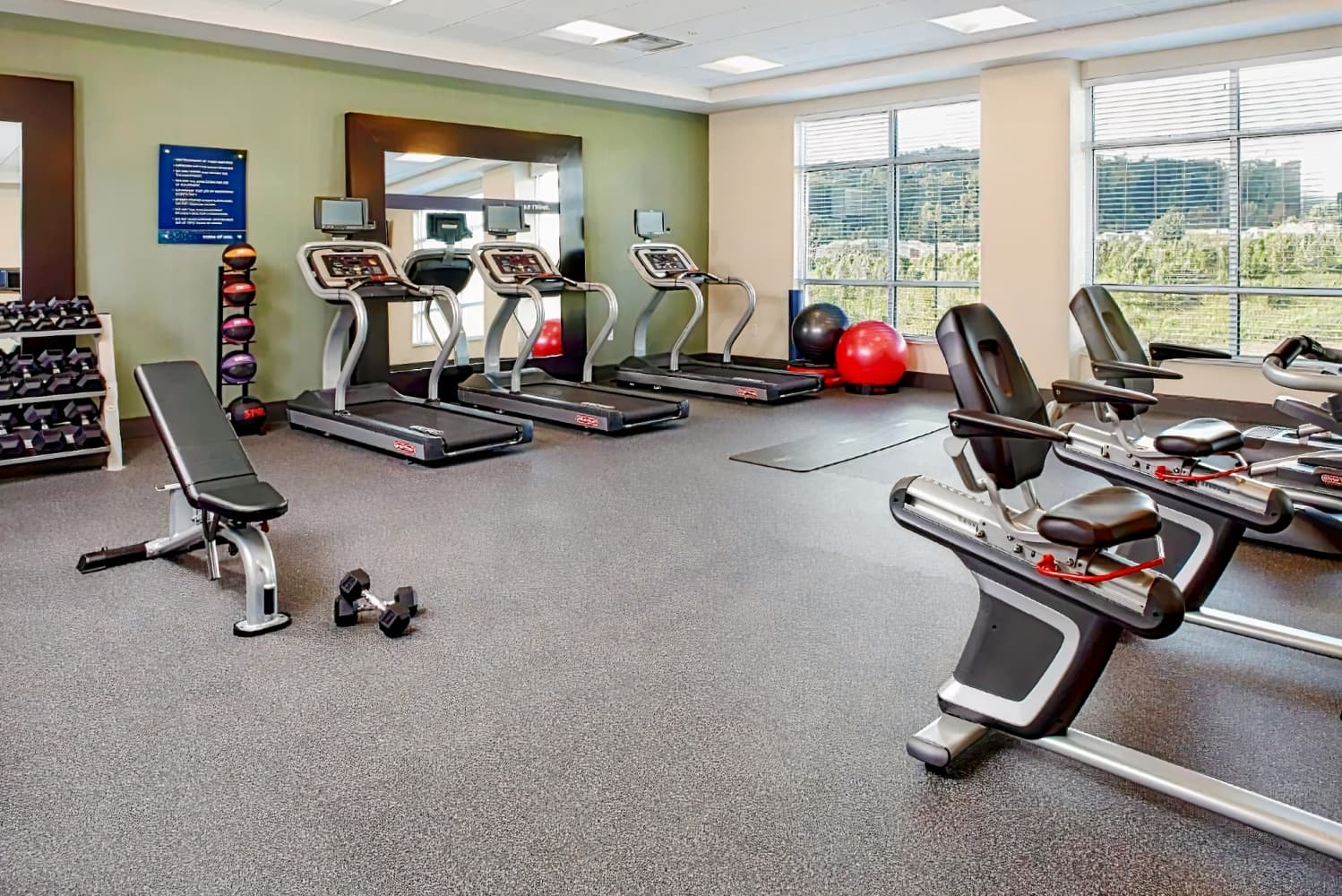 Hampton Inn & Suites Pittsburgh Airport South/Settlers Ridge