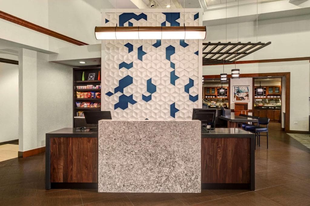 Candlewood Suites Cincinnati Northeast