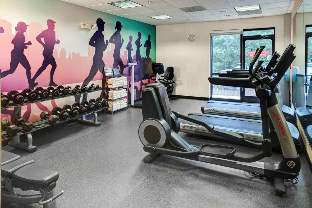 Candlewood Suites Cincinnati Northeast