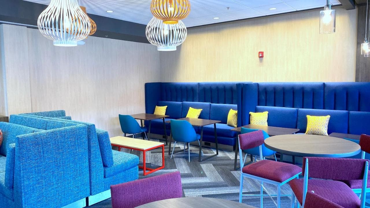 Tru by Hilton - Baltimore Harbor East