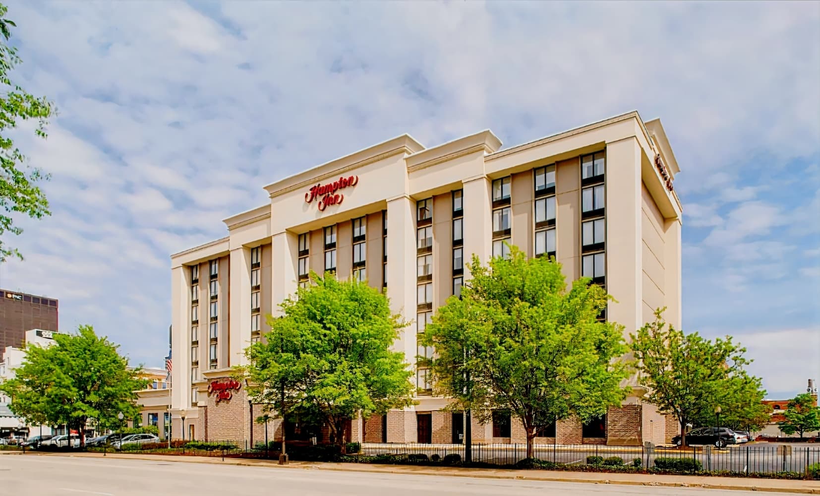 Hampton Inn Louisville Downtown
