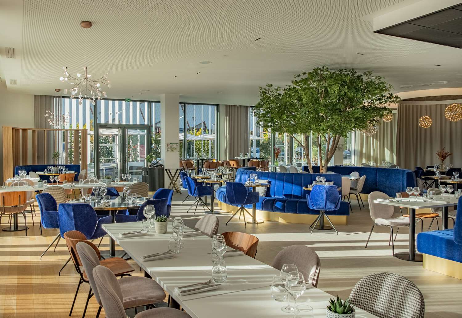 Golden Tulip Lyon Ouest Techlid Hotel & Spa