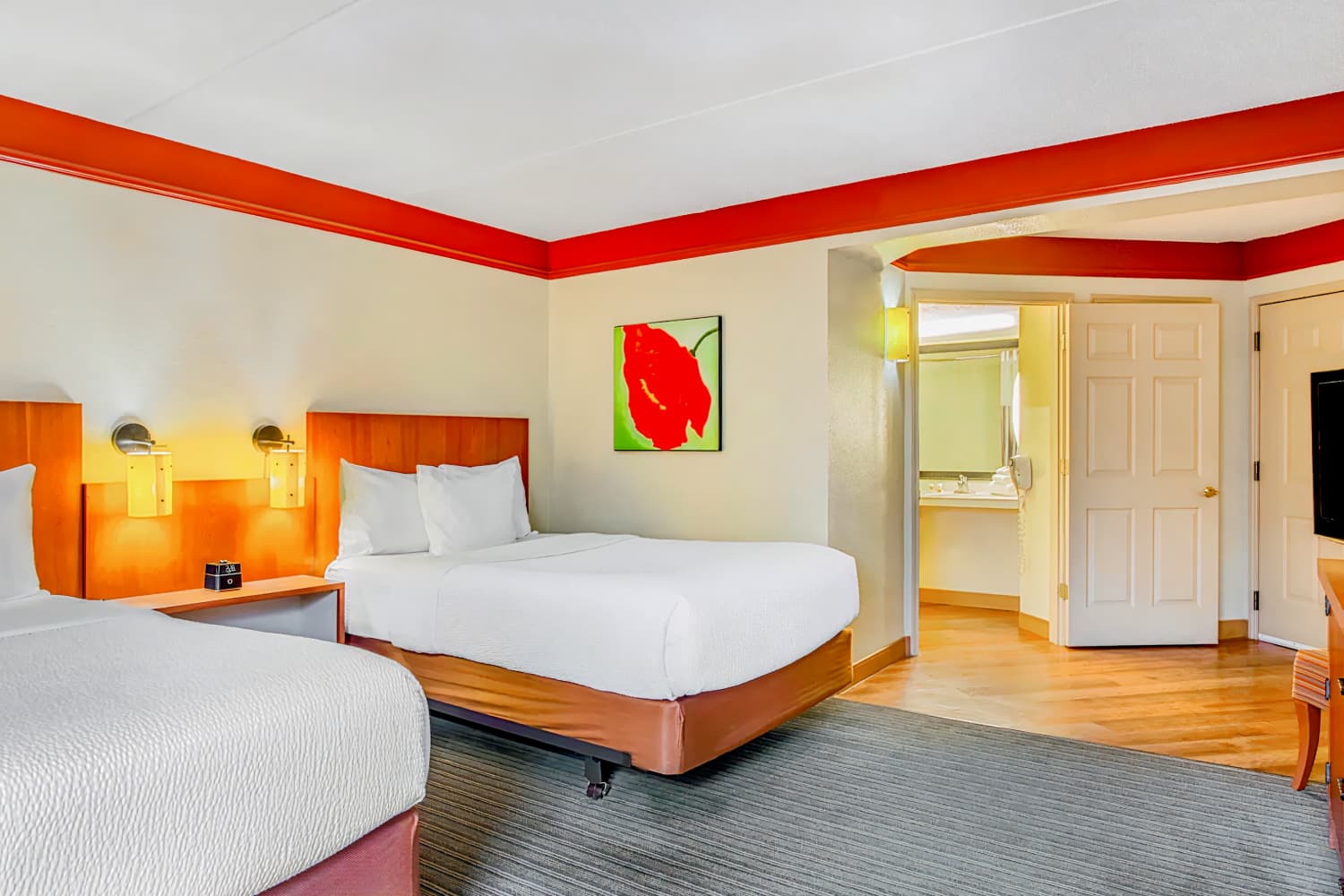 La Quinta Inn & Suites by Wyndham Raleigh Crabtree