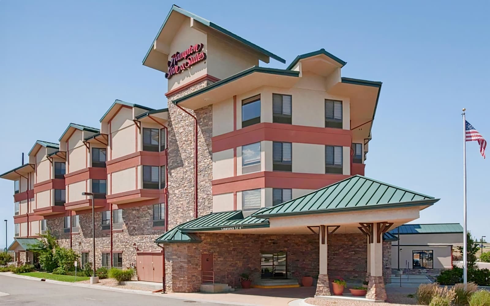 Hampton Inn & Suites Parker