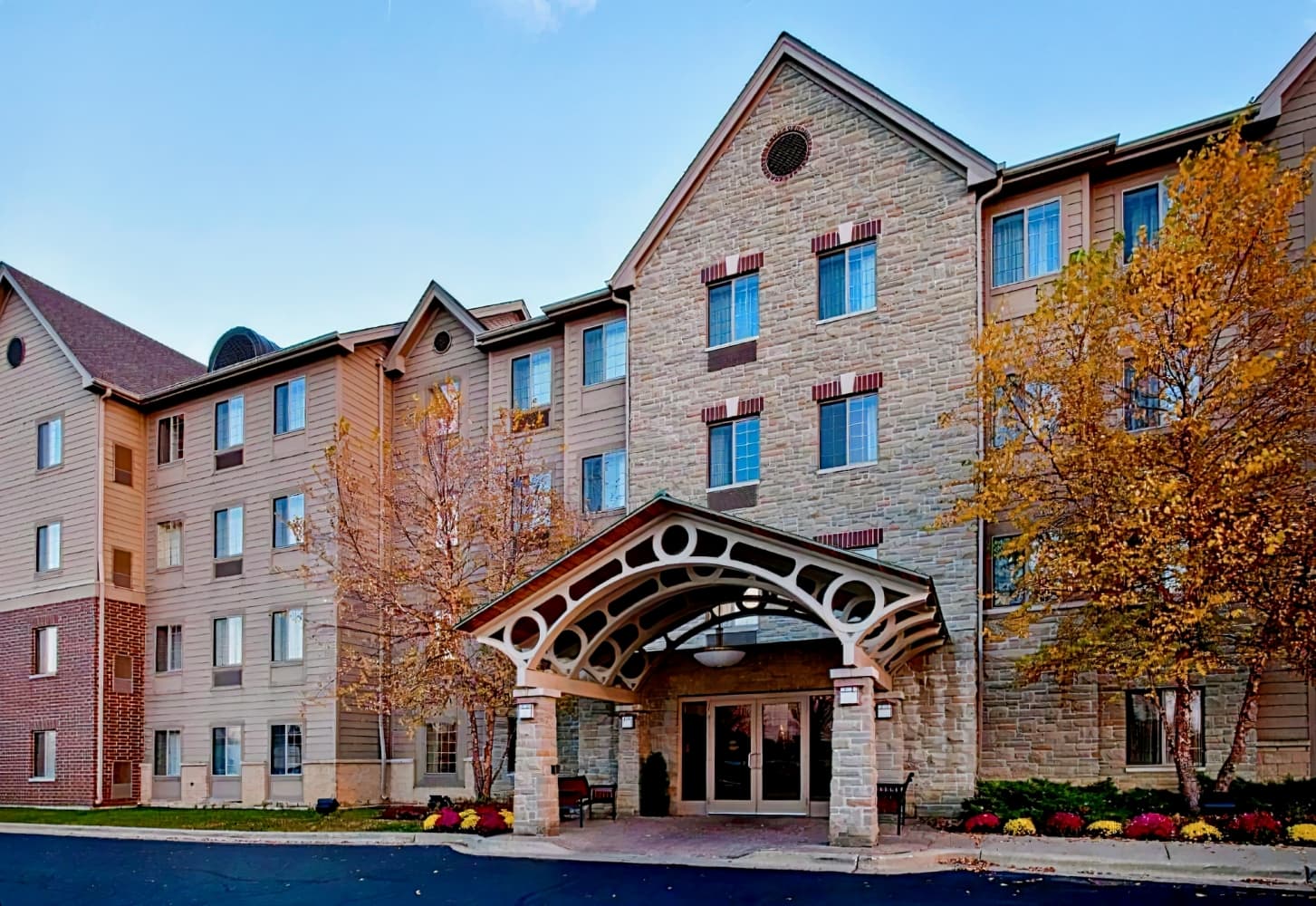 Staybridge Suites Chicago-Oakbrook Terrace, an IHG Hotel