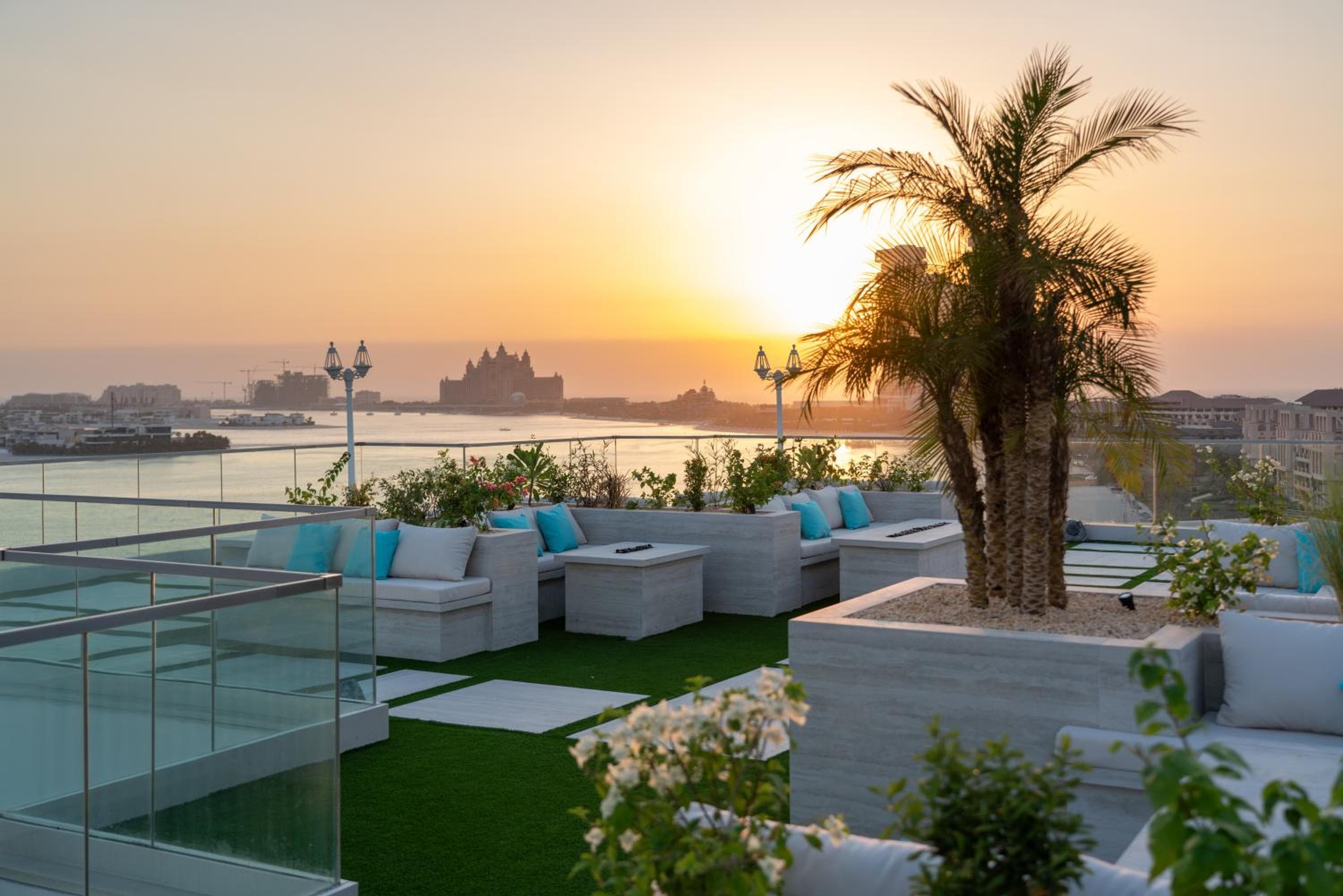 C Central Hotel and Resort The Palm