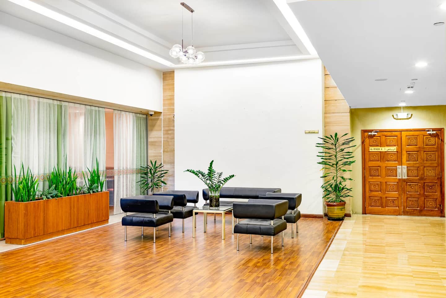 Treffen House Hotel