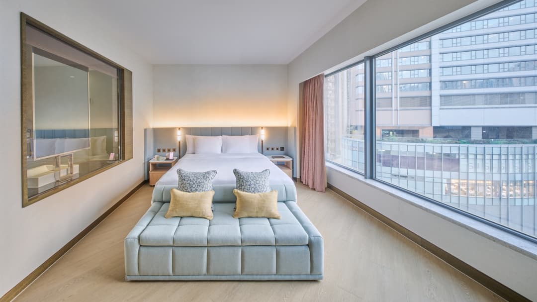 The Royal Garden Kowloon East (formerly: Royal Plaza Hong Kong Kowloon East, an IHG Hotel)