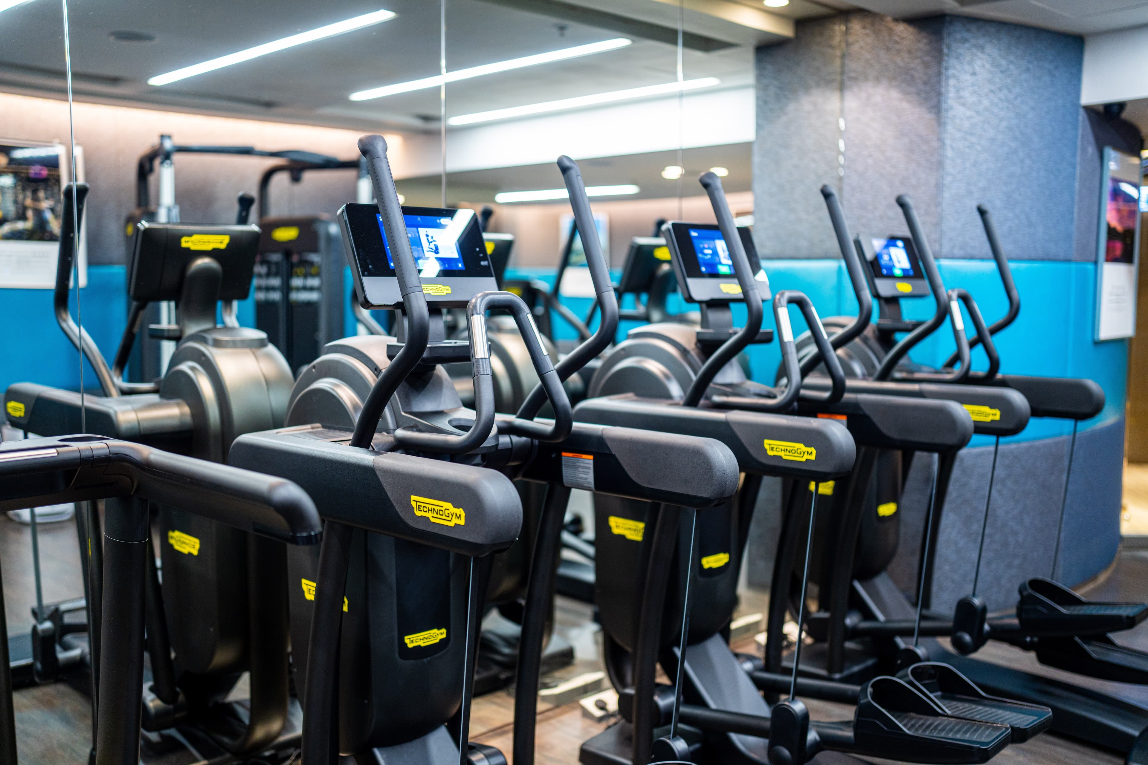 The Royal Garden Kowloon East (formerly: Royal Plaza Hong Kong Kowloon East, an IHG Hotel)