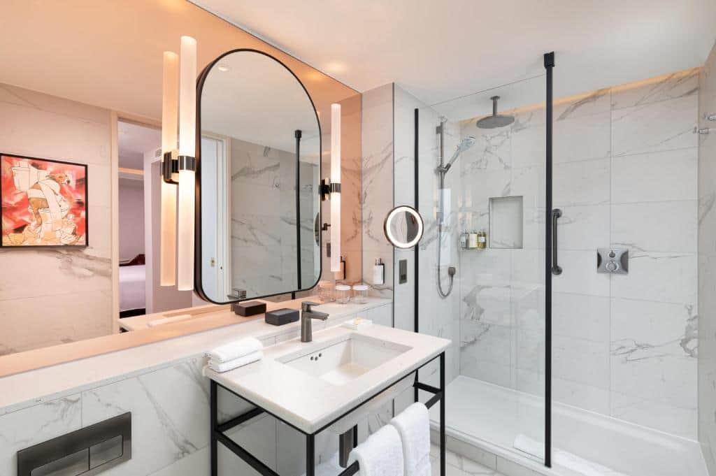 Lost Property St Paul’s London – Curio Collection by Hilton