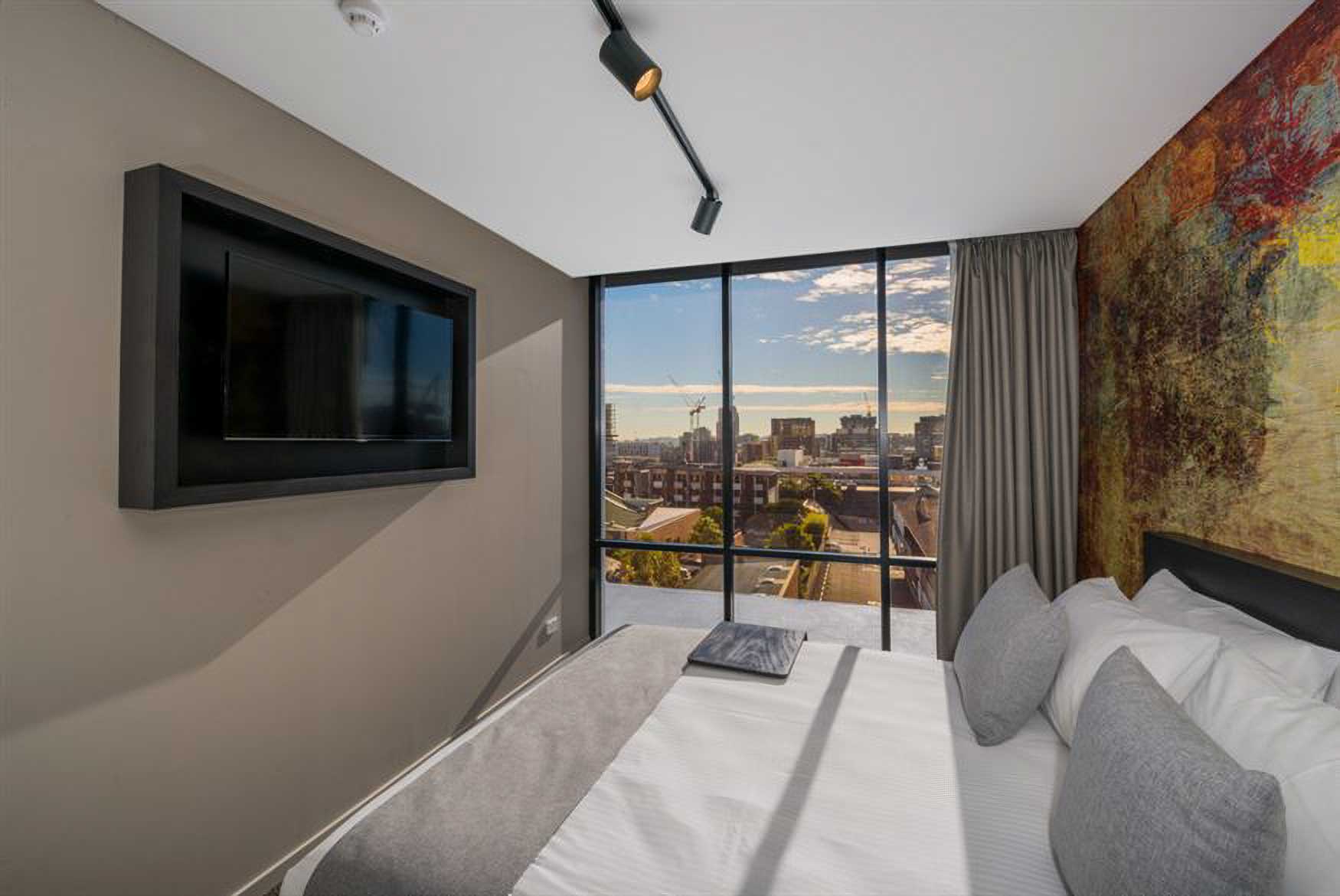 Kennigo Hotel Brisbane, Independent Collection by EVT