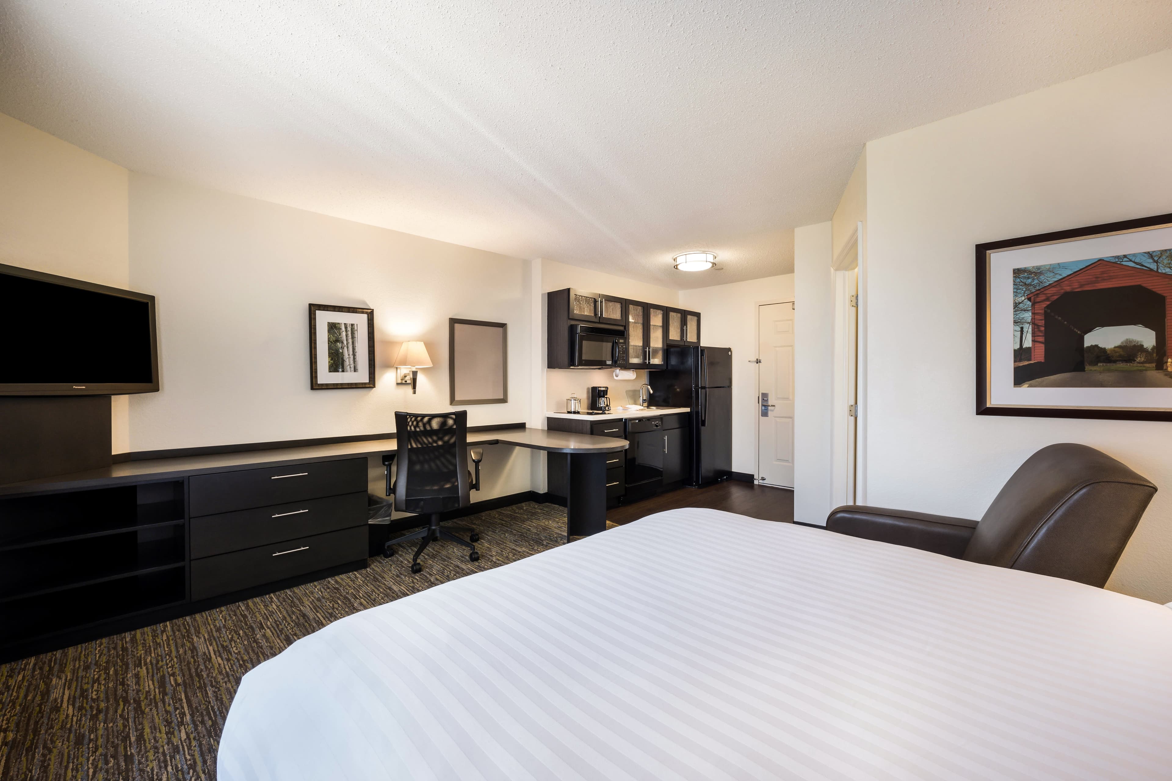 Sonesta Simply Suites Baltimore BWI Airport