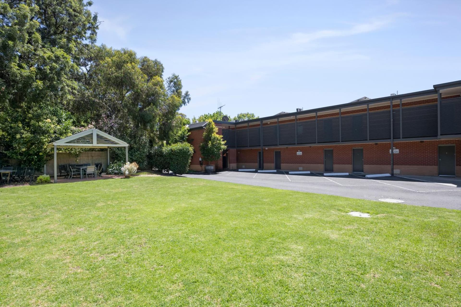National Hotel Complex Bendigo