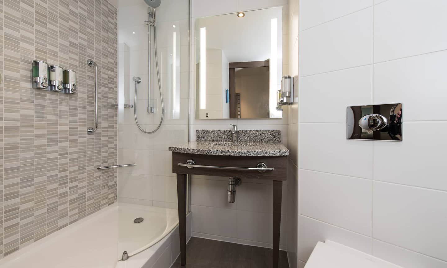 Hampton by Hilton Edinburgh West End